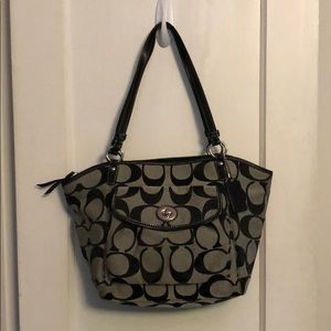 Coach shoulder bag